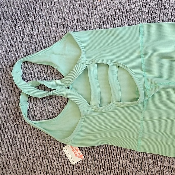 Women's size XL Free People onsie jump suit. - Picture 2 of 7